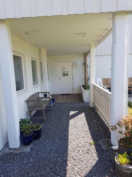 I Enebolig Pa Valderoya Ved Alesund *